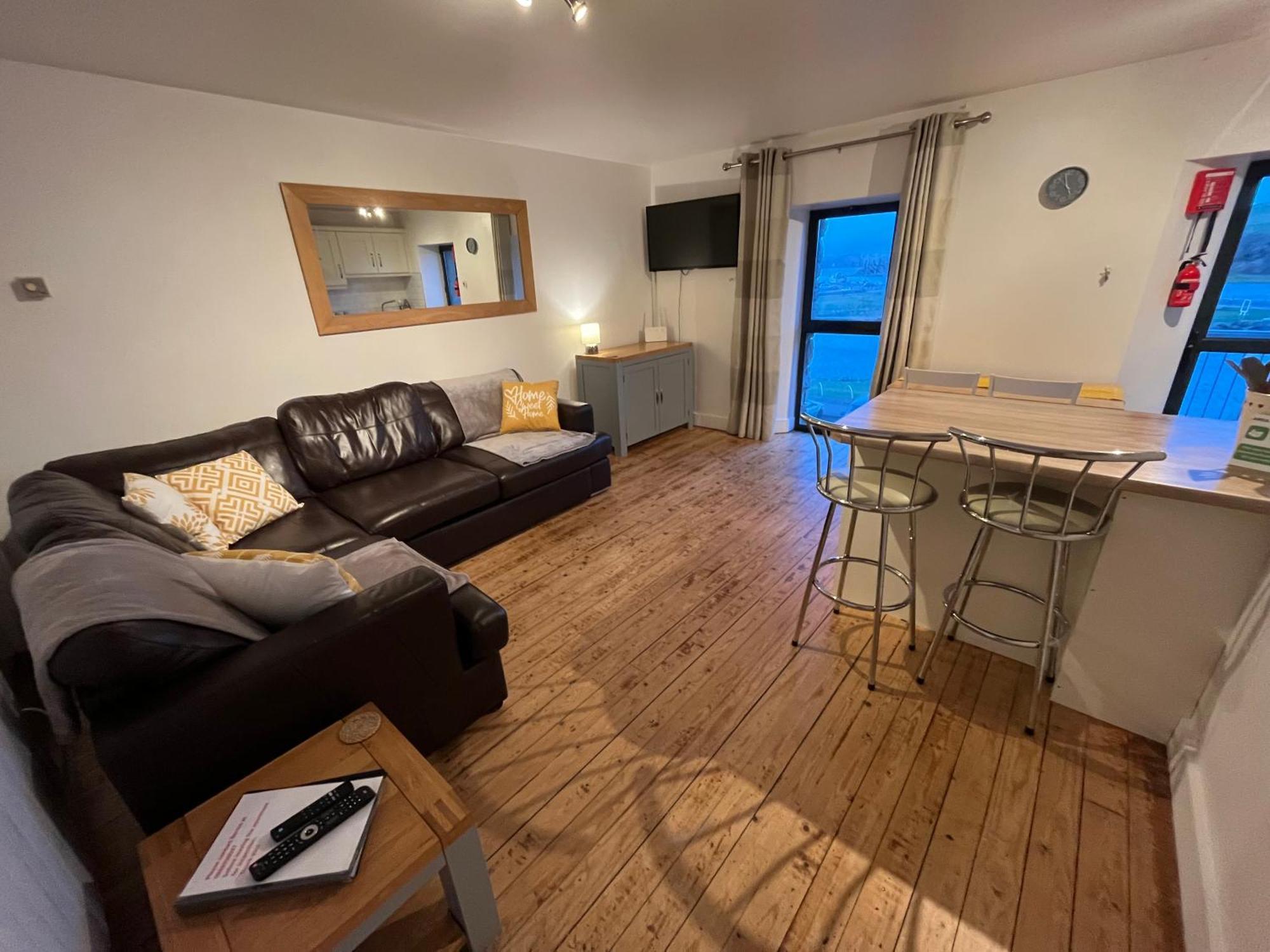 Apartment 12, Sea Wharf Westport Eksteriør billede